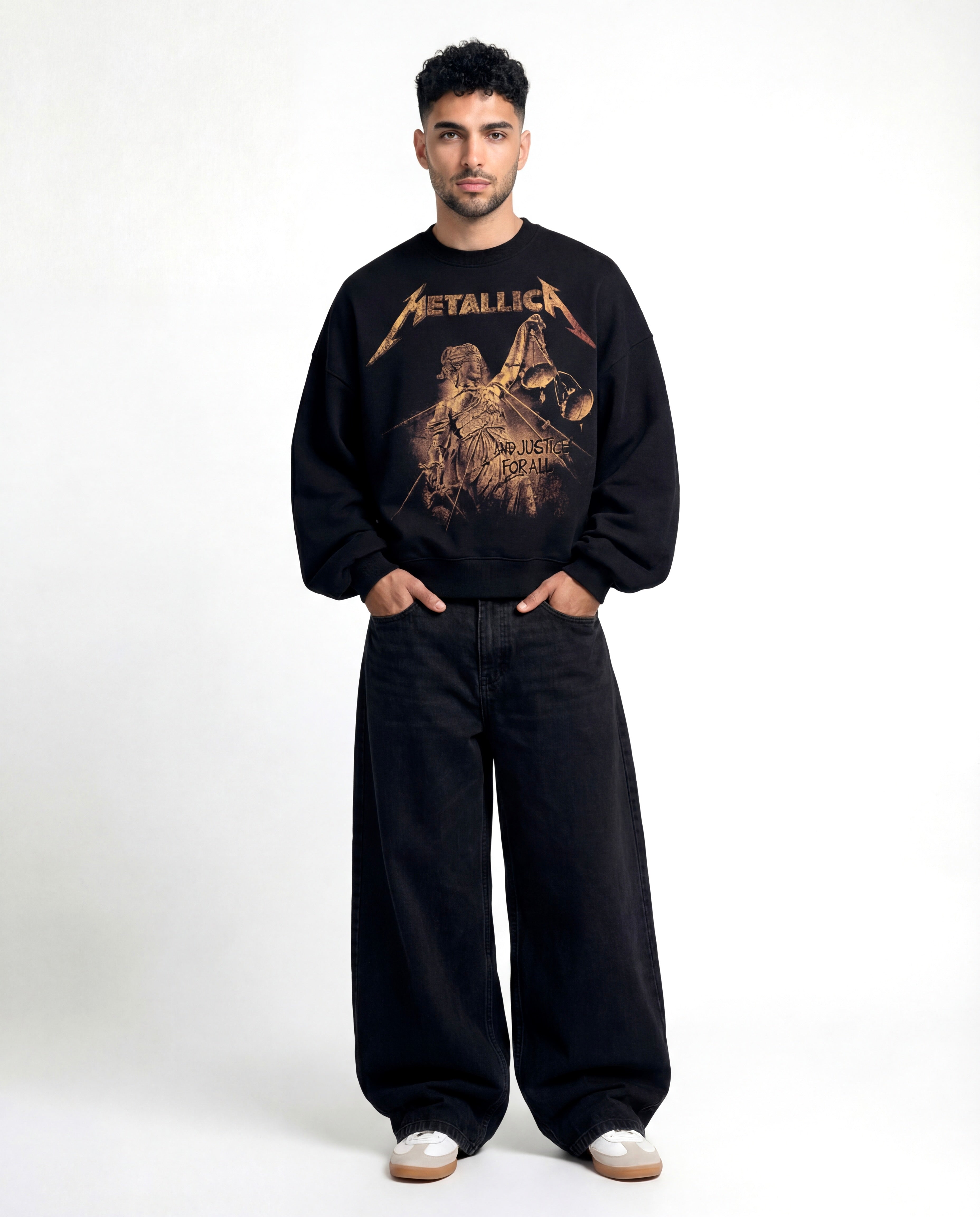 V Metallica Black Boxy Sweatshirt