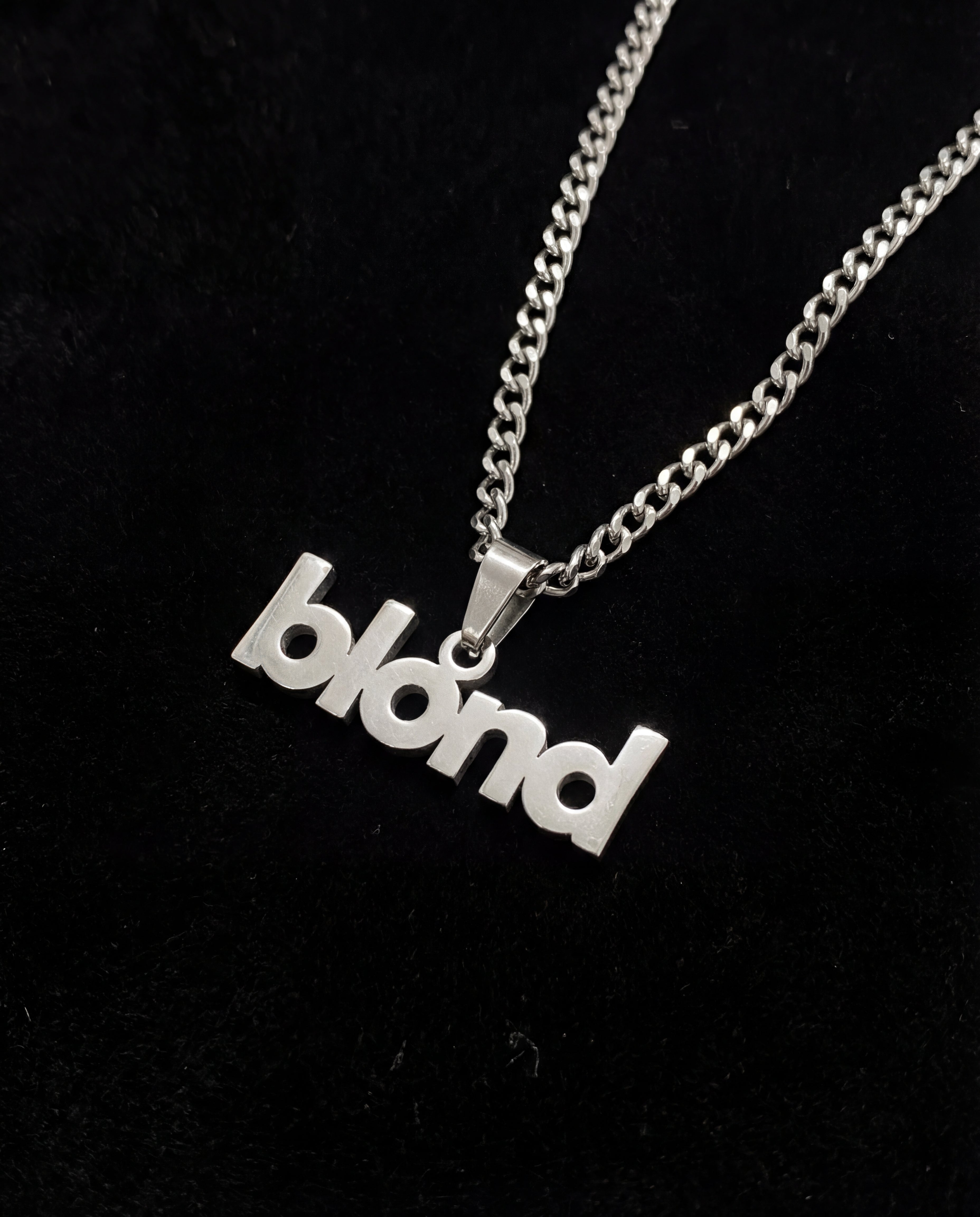Blond Necklace – Silver Stainless Steel